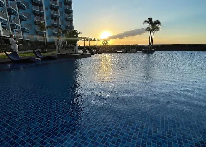 Modern 2br Beside Okada With Sunset View Apartamento Manila