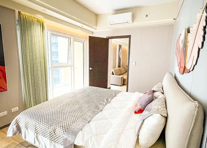 Modern 2br Beside Okada With Sunset View
