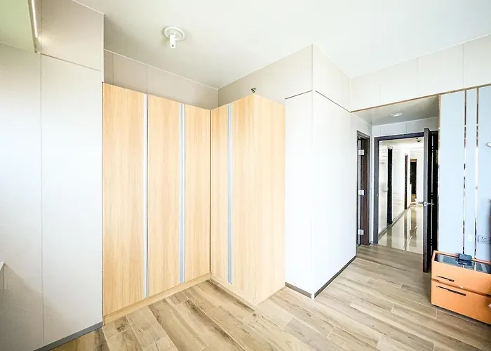 Apartamento Modern 2br Beside Okada With Sunset View *