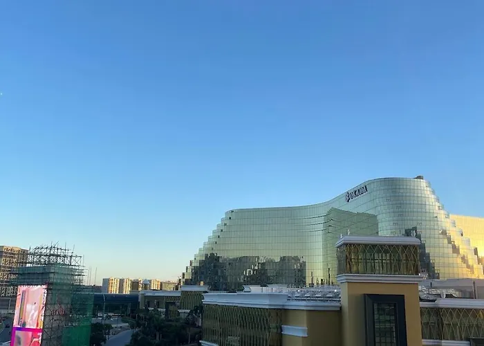 Modern 2br Beside Okada With Sunset View Apartamento Manila