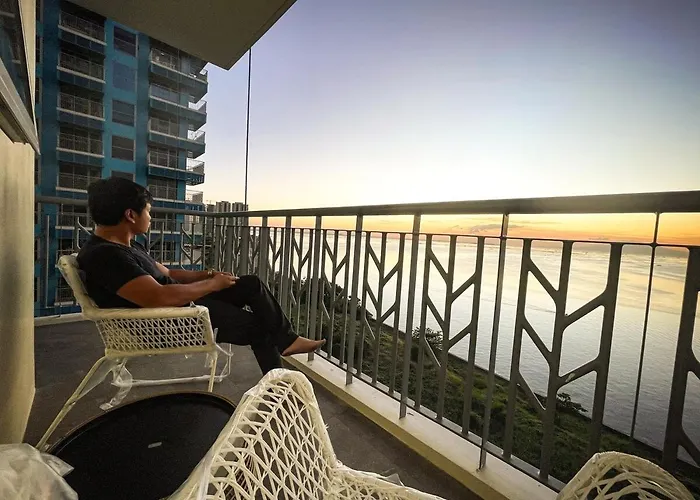 Modern 2br Beside Okada With Sunset View