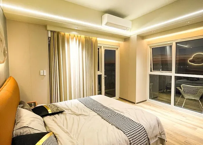Modern 2br Beside Okada With Sunset View * Manila